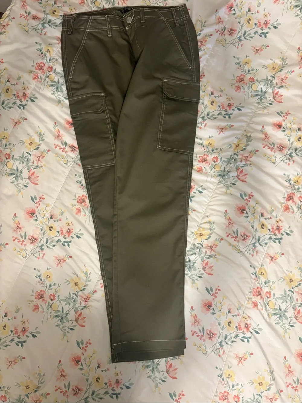Men's Olive Cargo Pants - Straight Fit